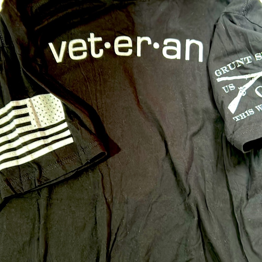 Men’s xl veteran grunt style black tee